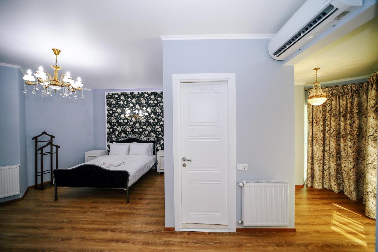 Rose Hotel Vake Τυφλίδα Εξωτερικό φωτογραφία